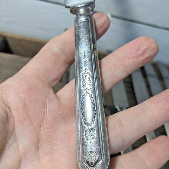 Collection of 7 Vintage Butter Knives by Insico - Picture 6 of 6